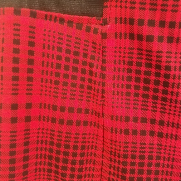 Terra & Sky red tartan pointe pants - Picture 2 of 4